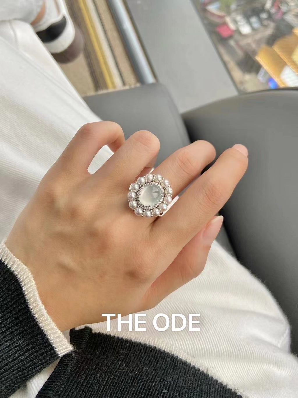 White Moon Pearl Ring